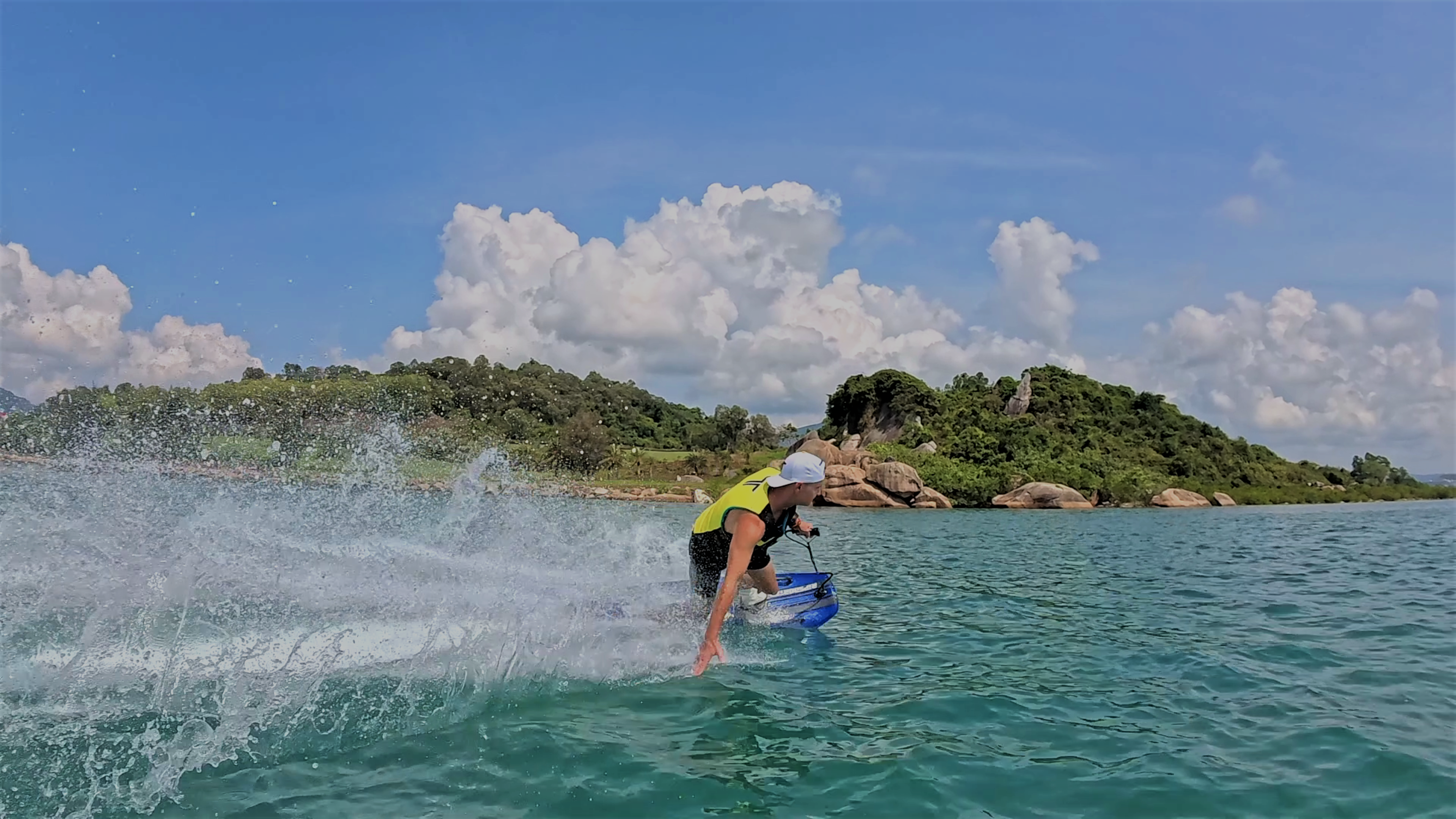 ELECTRIC SURFBOARDS